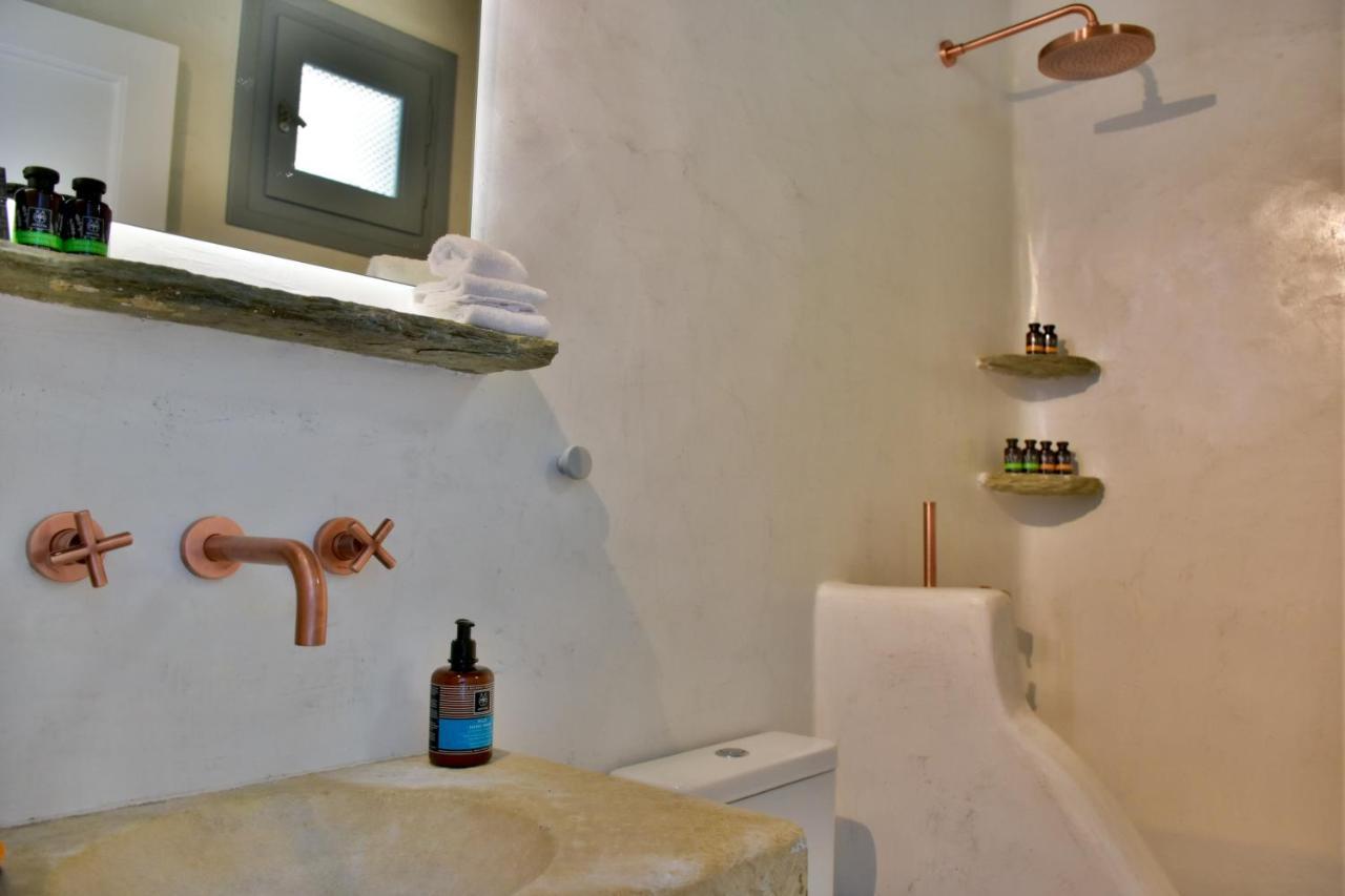 Kardhianí Living Theros Luxury Suites מראה חיצוני תמונה