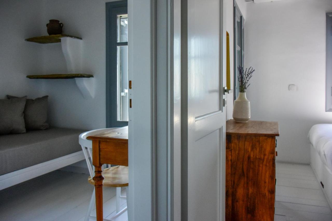 Kardhianí Living Theros Luxury Suites מראה חיצוני תמונה