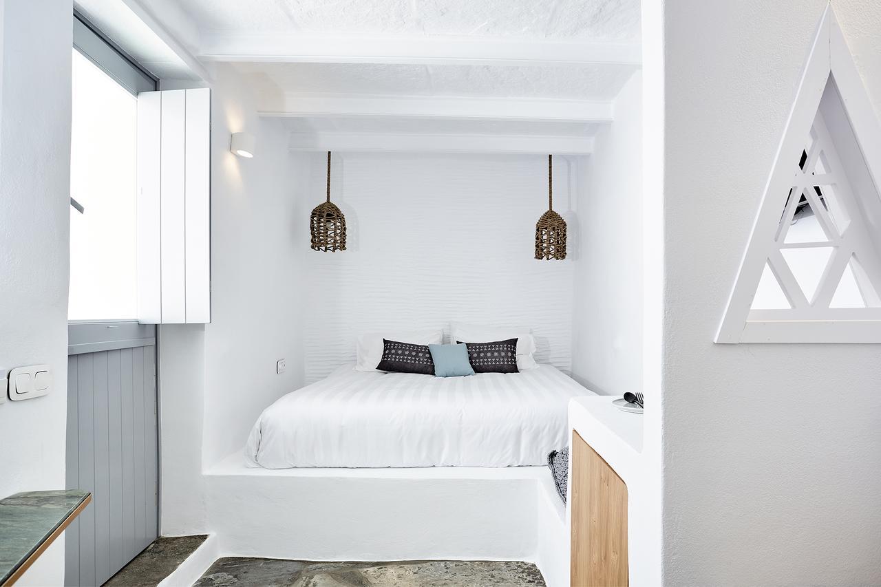 Kardhianí Living Theros Luxury Suites מראה חיצוני תמונה