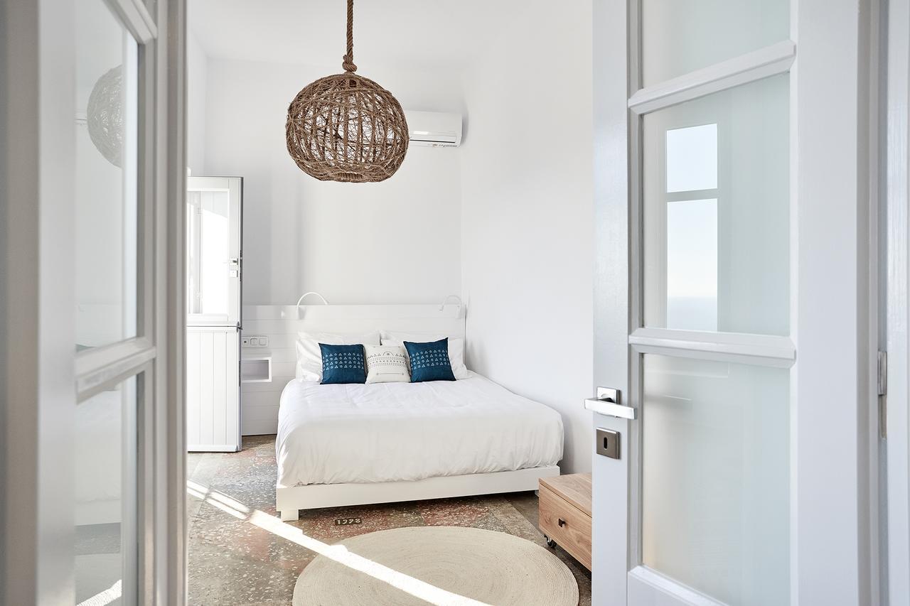 Kardhianí Living Theros Luxury Suites מראה חיצוני תמונה
