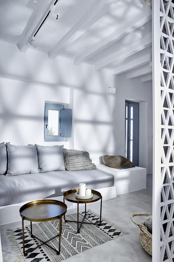 Kardhianí Living Theros Luxury Suites מראה חיצוני תמונה