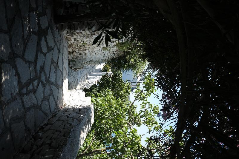 Kardhianí Living Theros Luxury Suites מראה חיצוני תמונה